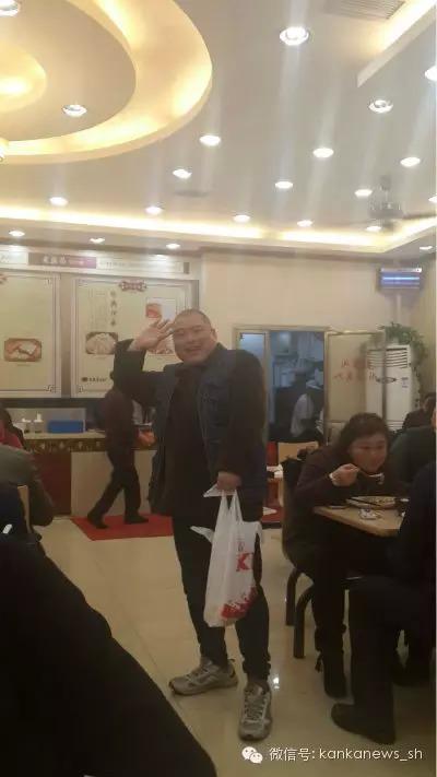 百度胖老师吧上海市公 安局轨道交通分局石宇玉老师求救  抖音快手百度贴吧百科图片视频知道搜索上海胖老师 ...