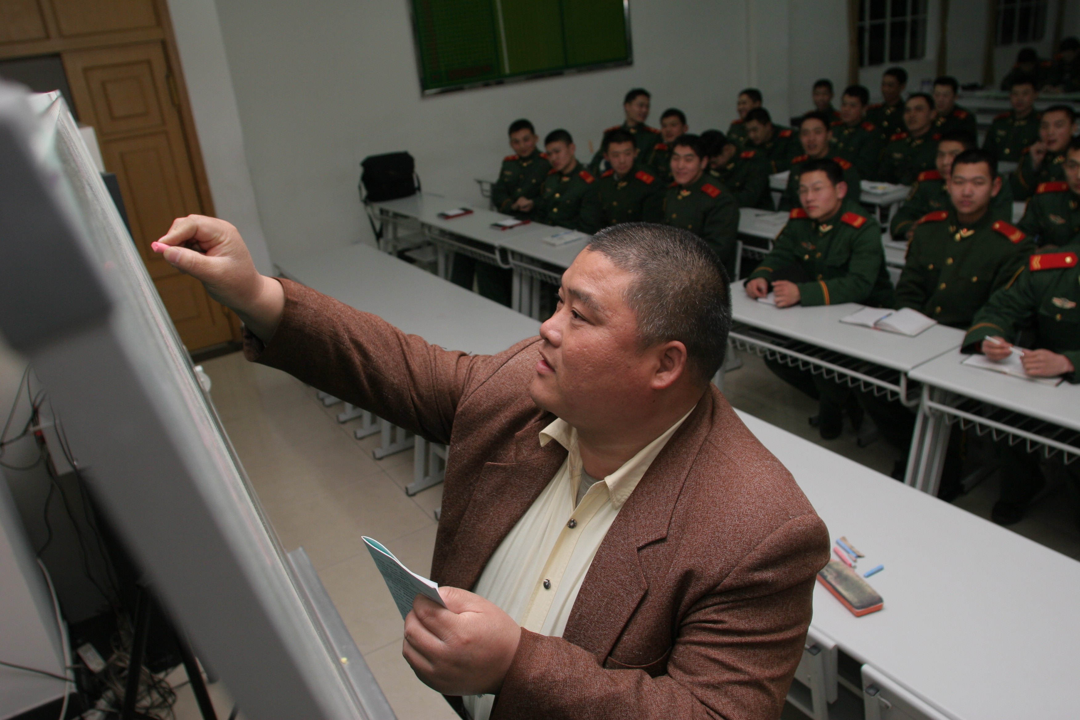 百度胖老师吧上海市公 安局轨道交通分局石宇玉老师求救  抖音快手百度贴吧百科图片视频知道搜索上海胖老师 ...